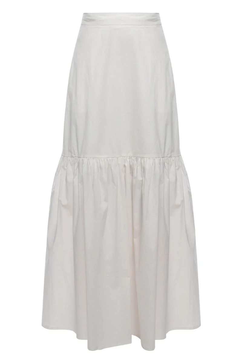 Effortless Chic Long Skirt - Image 4