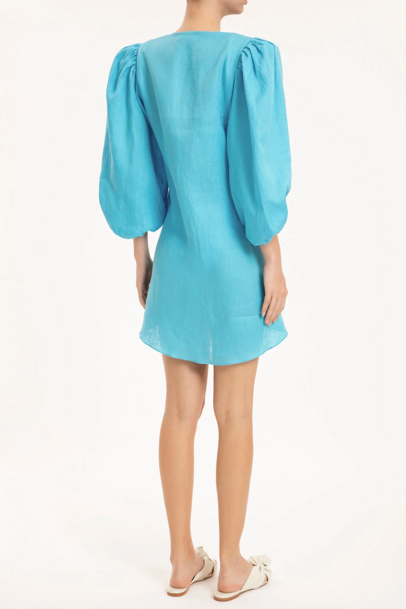 Solid Shirt With Voluminous Sleeves And Knot - Image 4
