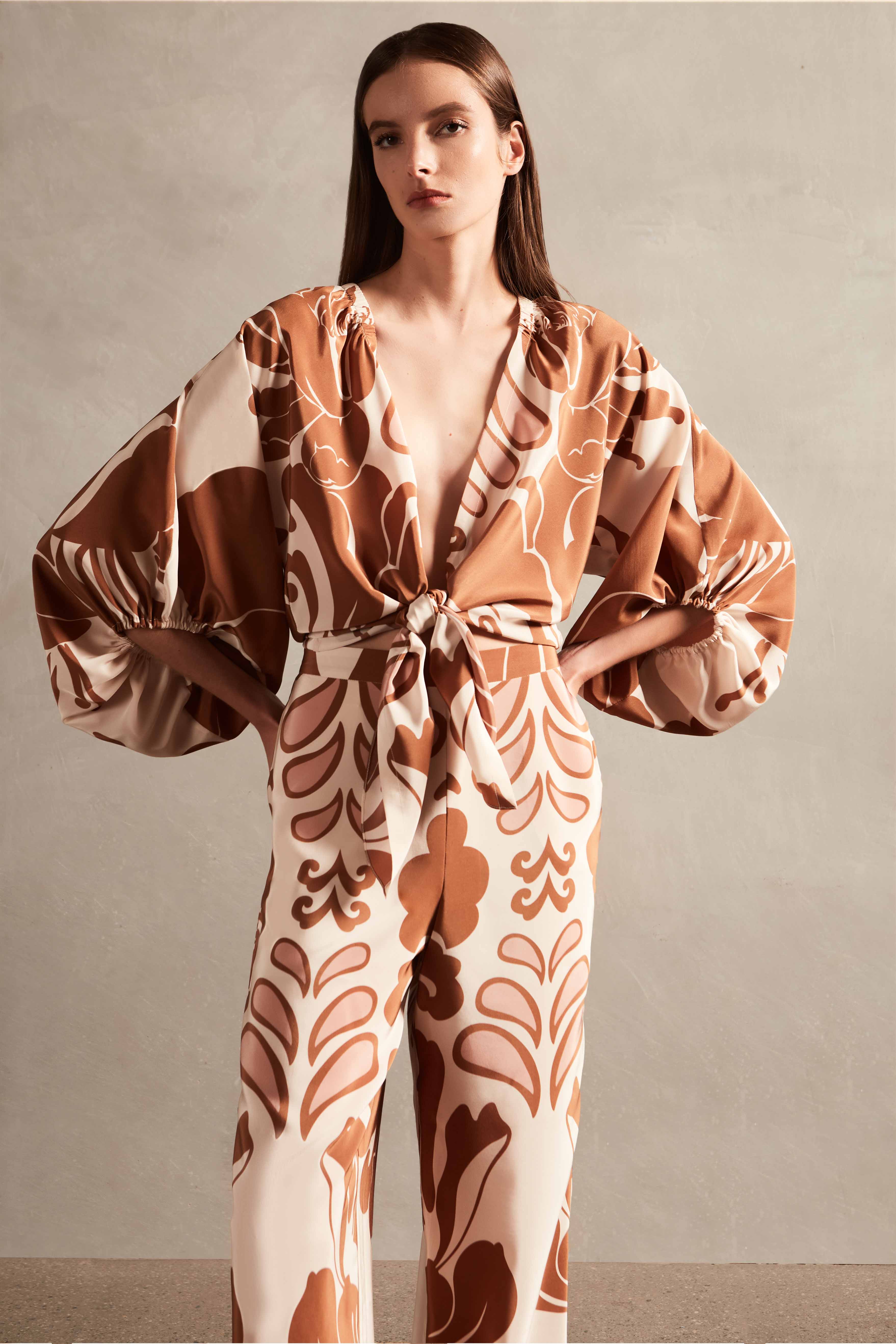 Spray Of Flower Voluminous Sleeves Shirt - Image 4